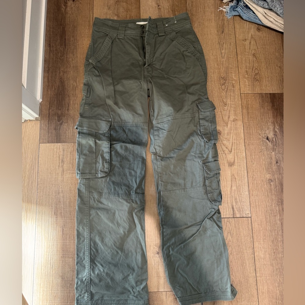 Abercrombie & Fitch Men's Olive Green Cargo Pants